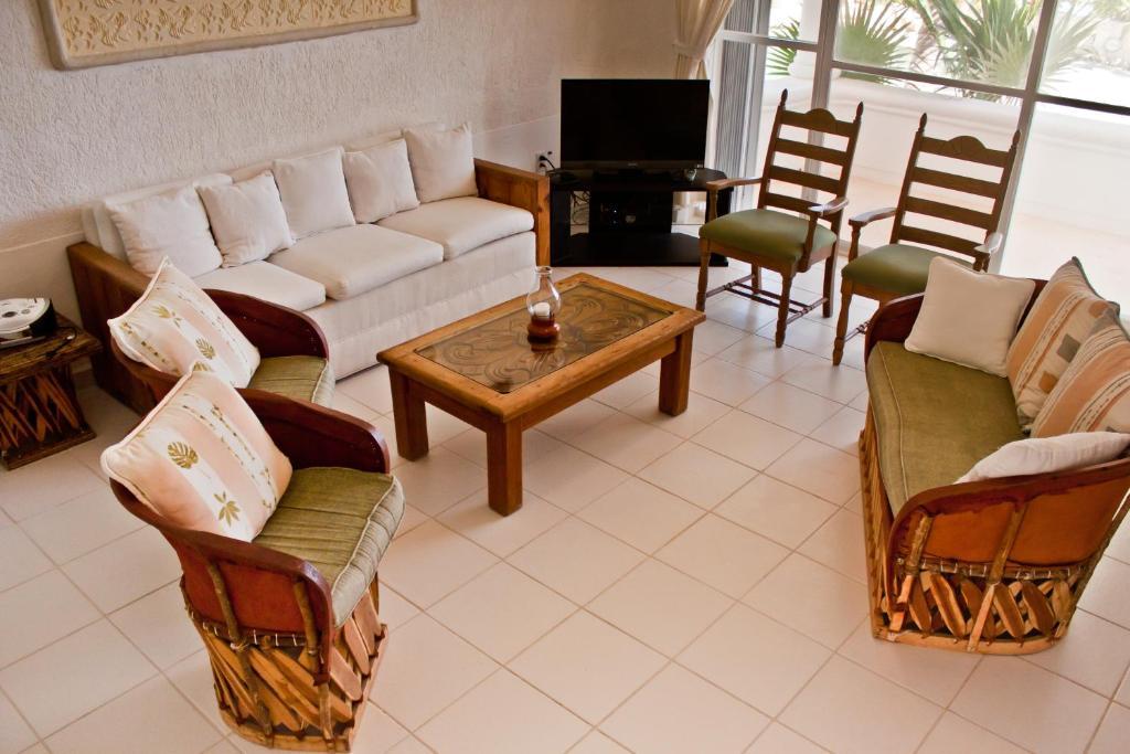 Villas Flamingo Akumal Room photo