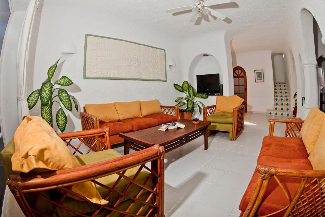 Villas Flamingo Akumal Room photo